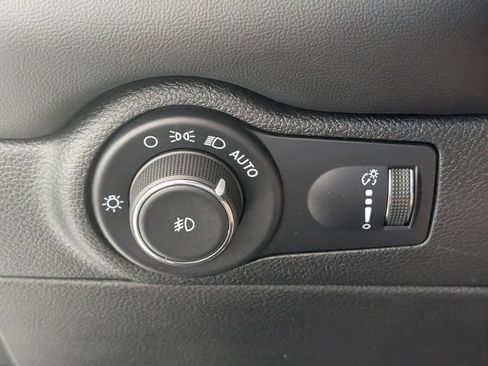 Certified 2023 Dodge Durango R/T image 19