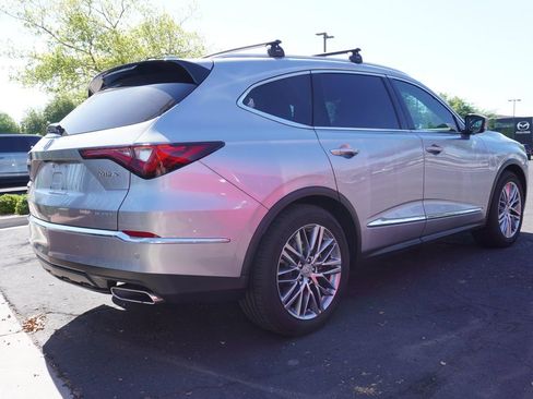 Used 2023 Acura MDX SH-AWD w/ Advance Package image 4