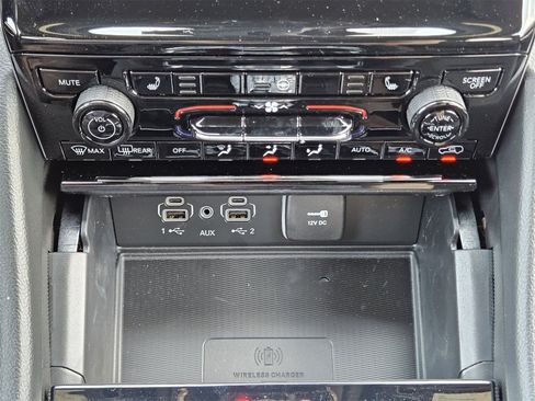 New 2025 Jeep Grand Cherokee L Altitude image 18