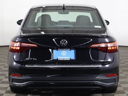 Used 2024 Volkswagen Jetta Sport FWD image 12
