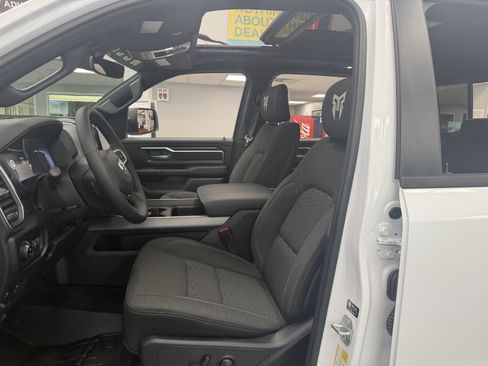 New 2026 RAM 1500 Big Horn AWD/4WD image 8