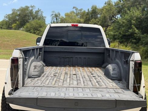 Used 2019 Ford F350 Platinum w/ Platinum Ultimate Package AWD/4WD image 5