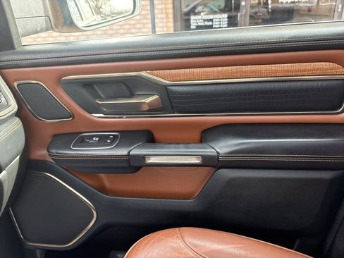 Used 2019 RAM 1500 Limited image 15