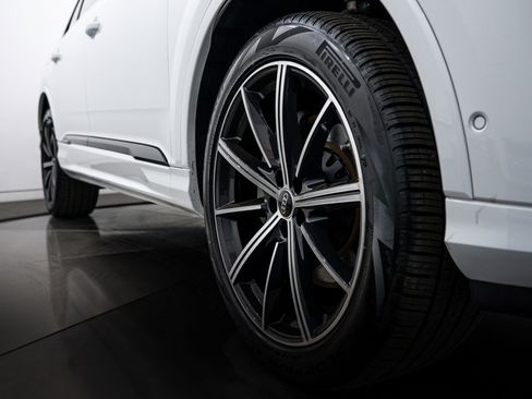 Certified 2025 Audi Q7 2.0T Premium Plus w/ Premium Plus Package image 22