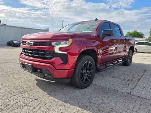 Used 2022 Chevrolet Silverado 1500 RST AWD/4WD image 3