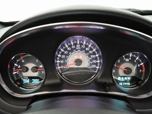 Used 2013 Chrysler 200 Touring image 12