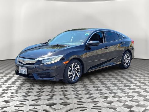 Used 2017 Honda Civic EX image 3