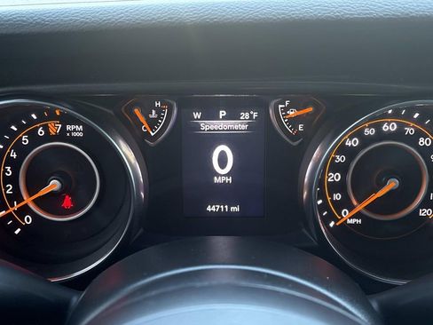 Used 2022 Jeep Wrangler Unlimited Sport image 28