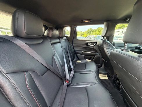 Used 2024 Jeep Compass Trailhawk AWD/4WD image 34