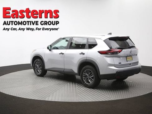 Used 2024 Nissan Rogue S FWD image 63