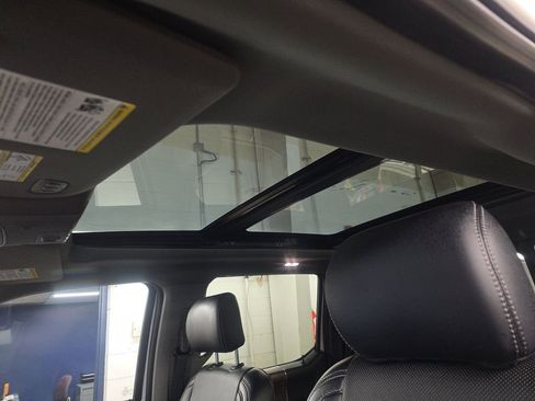 Used 2018 Ford F150 Lariat w/ Equipment Group 502A Luxury image 9