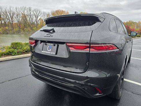 Used 2023 Jaguar F-PACE S image 8