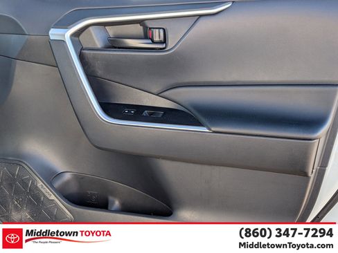 Certified 2023 Toyota RAV4 LE image 33