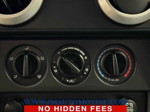 Used 2009 Jeep Wrangler Sahara w/ Dual Top Group AWD/4WD image 32
