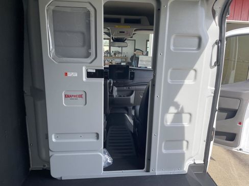 New 2026 Ford Transit 250 148 Medium Roof RWD image 31