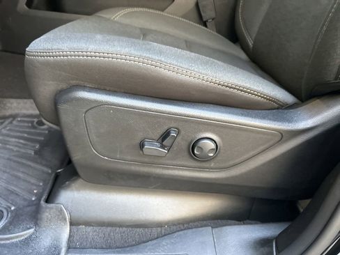 Used 2025 RAM 1500 Big Horn RWD image 46