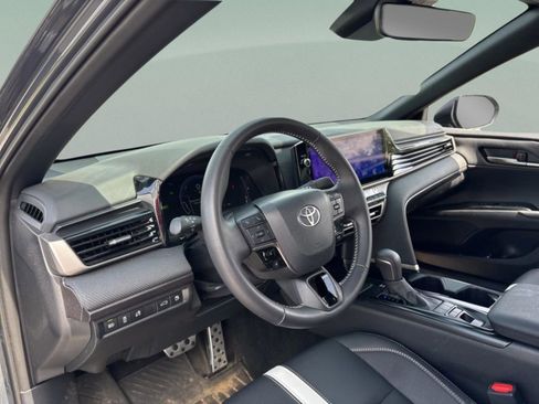 Used 2025 Toyota Camry SE w/ Multimedia Upgrade Package FWD image 23