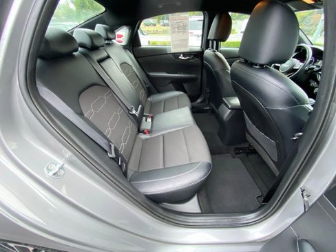 Used 2023 Kia Forte GT-Line w/ GT-Line Technology Package image 19