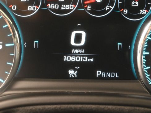 Used 2020 Chevrolet Suburban Premier w/ Premier Plus Edition image 26