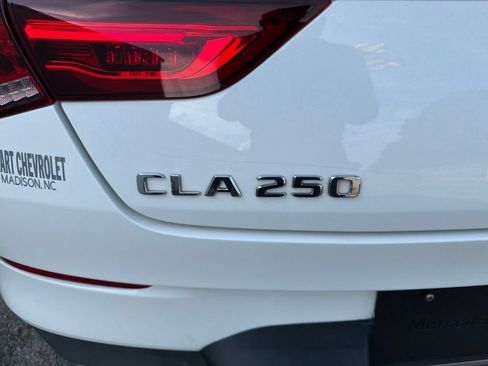Used 2020 Mercedes-Benz CLA 250 image 17
