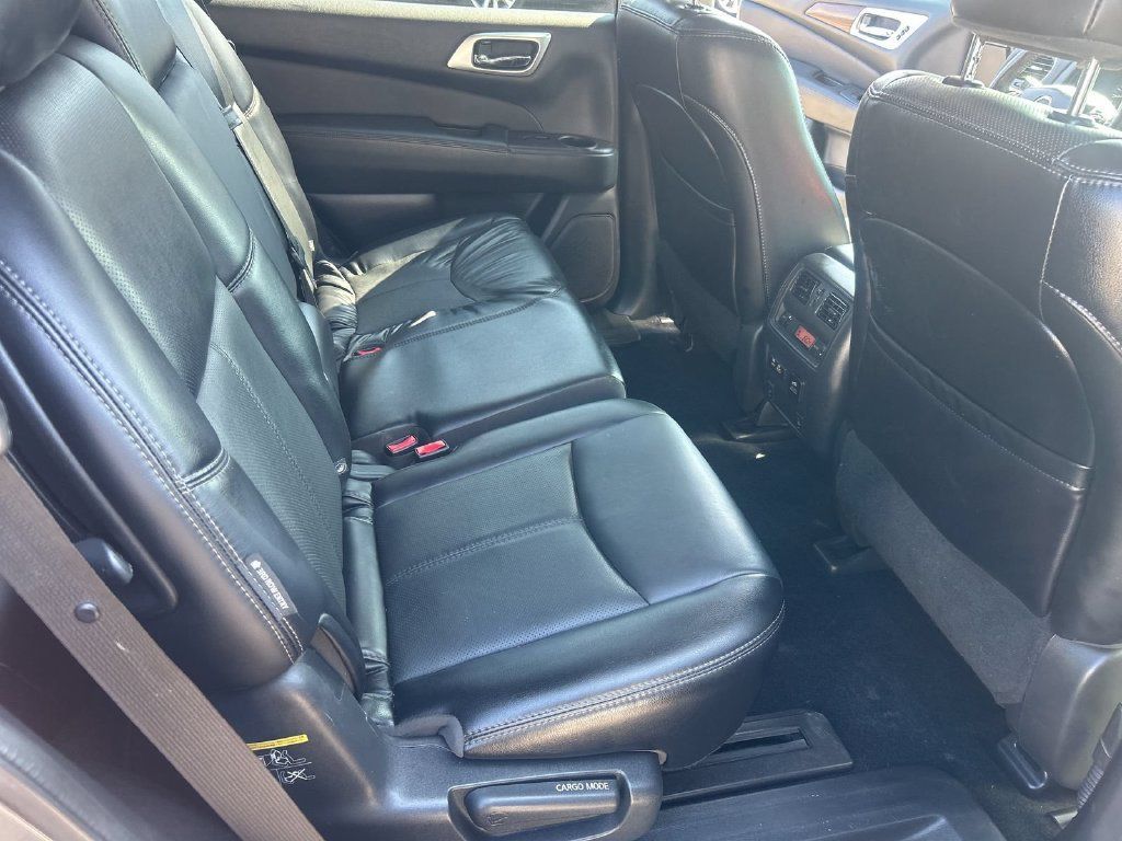 Used 2020 Nissan Pathfinder Platinum w/ Cargo Package FWD image 22
