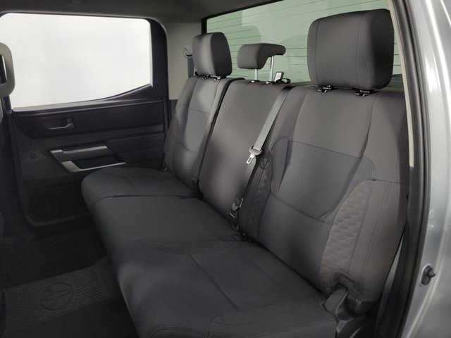 Used 2022 Toyota Tundra SR5 w/ SR5 Convenience Package AWD/4WD image 18