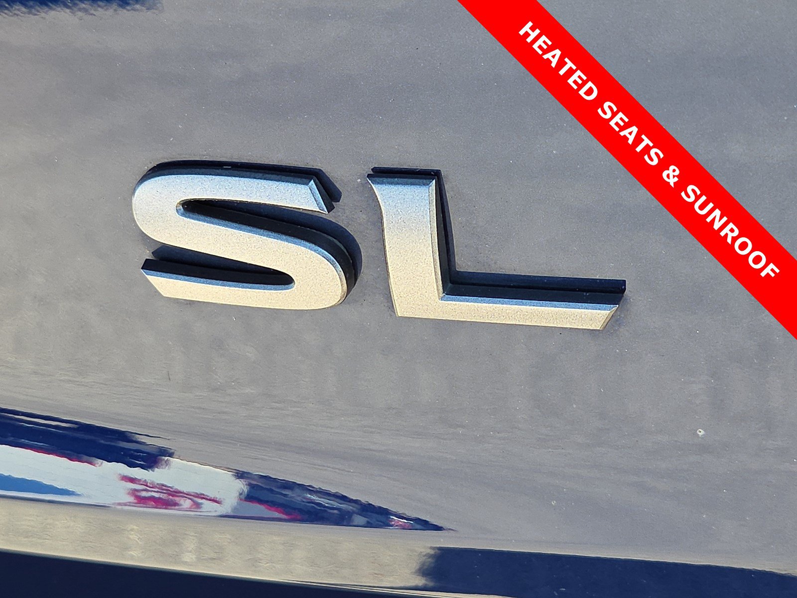 Used 2025 Nissan Rogue SL w/ Tech Package FWD image 8