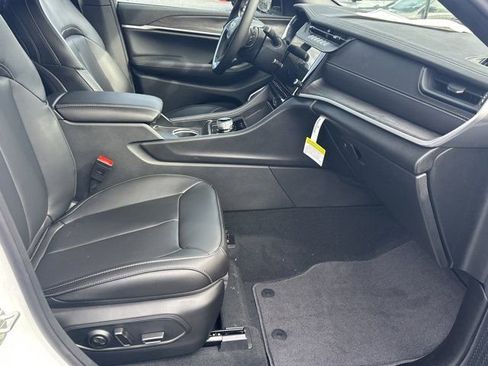 New 2026 Jeep Grand Cherokee Limited w/ Limited Altitude Package image 14