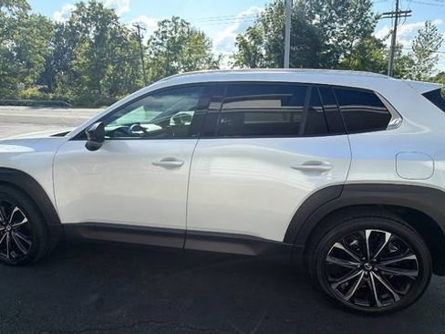 Used 2025 MAZDA CX-50 AWD 2.5 S w/ Premium Plus Pkg image 8