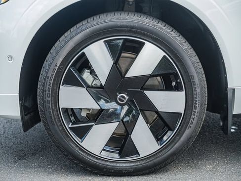 Certified 2025 Volvo XC60 T8 Ultra w/ Protection Package Premier AWD/4WD image 19
