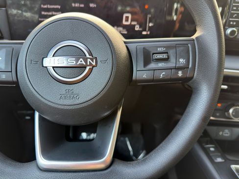 Used 2025 Nissan Kicks S FWD image 19
