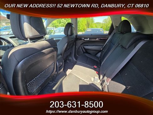 Used 2015 Kia Sorento LX AWD/4WD image 7