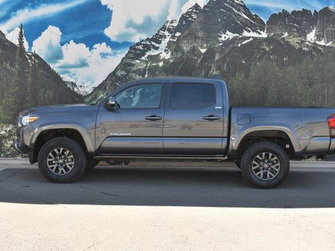 Certified 2023 Toyota Tacoma SR5 image 7