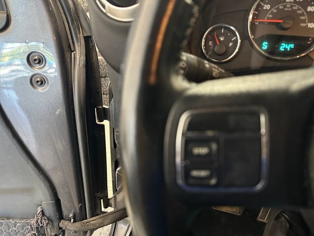 Used 2016 Jeep Wrangler Unlimited Sahara w/ Dual Top Group AWD/4WD image 22