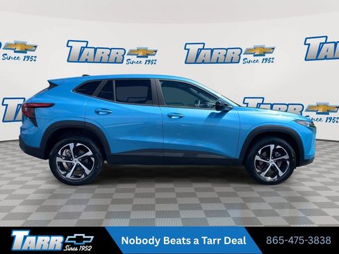 Used 2026 Chevrolet Trax RS FWD image 9