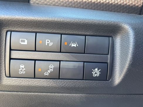 Used 2020 Nissan Kicks S FWD image 18