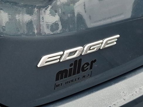 Used 2019 Ford Edge SEL w/ Equipment Group 201A image 29