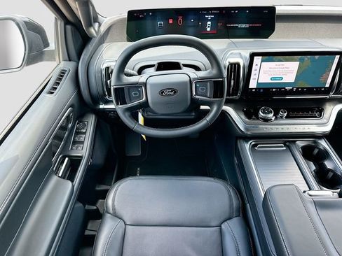 New 2026 Ford Expedition Max Platinum AWD/4WD image 16