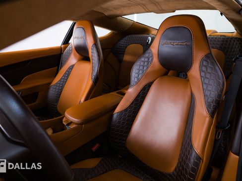 Used 2014 Aston Martin Vanquish Coupe RWD image 31