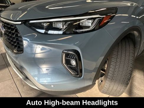 Used 2023 Ford Escape Platinum AWD/4WD image 15