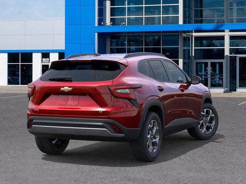 New 2026 Chevrolet Trax LT image 4