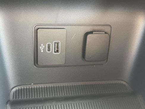 New 2026 Ford Explorer Active RWD image 13