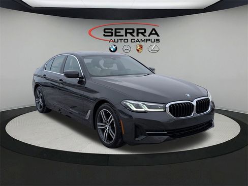 Certified 2022 BMW 530i xDrive w/ Premium Package image 1