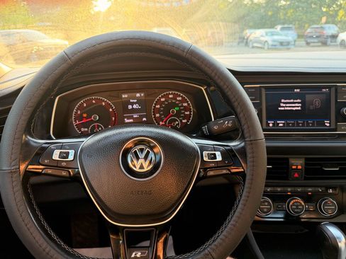 Used 2019 Volkswagen Jetta R-Line FWD image 23