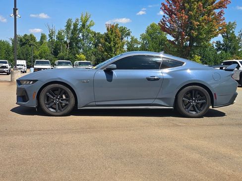Used 2024 Ford Mustang GT RWD image 32