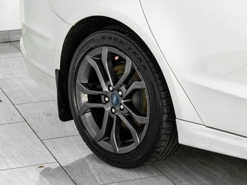 Used 2018 Ford Fusion SE w/ Equipment Group 201A FWD image 51