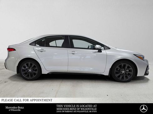 Used 2026 Toyota Corolla SE FWD image 1