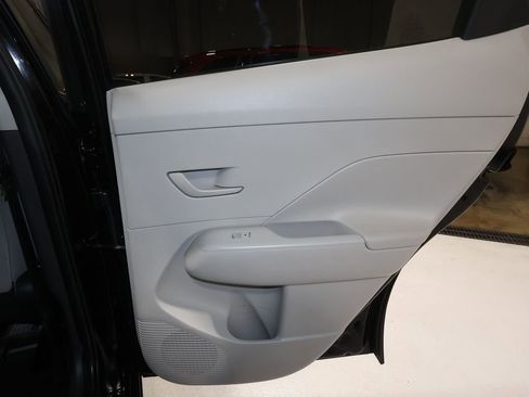 Used 2025 Hyundai Kona SEL image 19