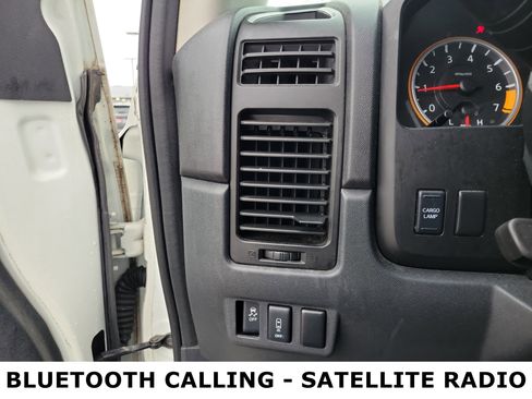 Used 2013 Nissan Titan SV w/ SV Value Truck Pkg image 20