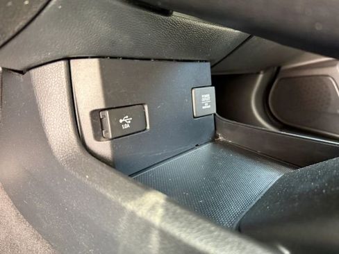 Used 2018 Honda Civic Sport image 32